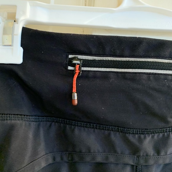 LULULEMON black Speed Up shorts - Picture 10 of 15